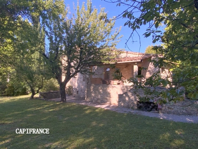 Photos 15 - Touristique - Propriété hébergement/événementiel dans le Luberon, 6,3 ha, 80 couchages, 1090 m2