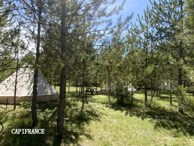 Photos 18 - Touristique - Propriété hébergement/événementiel dans le Luberon, 6,3 ha, 80 couchages, 1090 m2