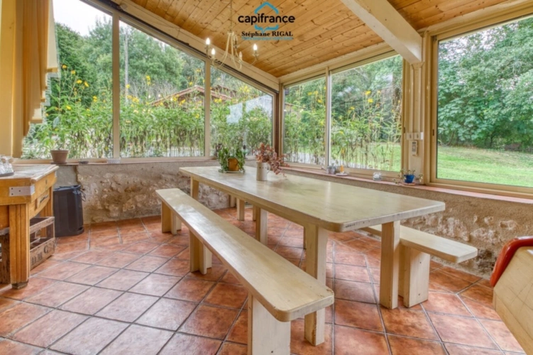 Photos 8 - Touristique - Propriete à vendre 12 pièces FOULAYRONNES (47) Maison de 315m2 + gîte sur terrain clos de 8,7ha
