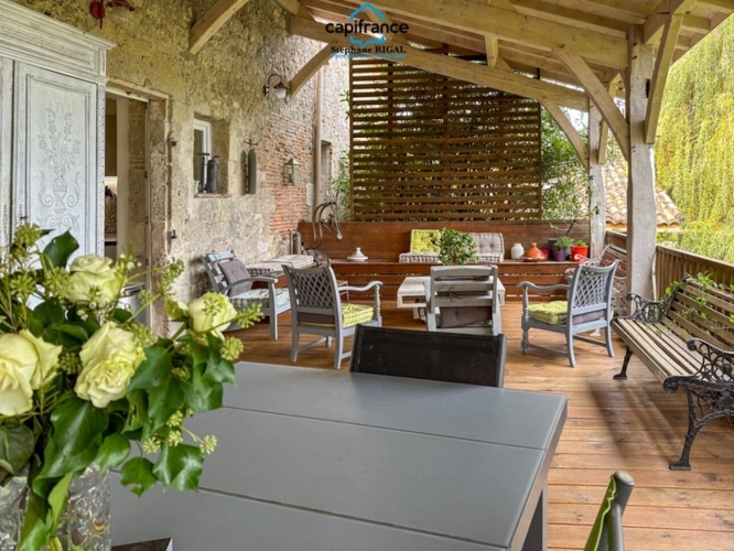 Photos 10 - Touristique - Propriete à vendre 12 pièces FOULAYRONNES (47) Maison de 315m2 + gîte sur terrain clos de 8,7ha