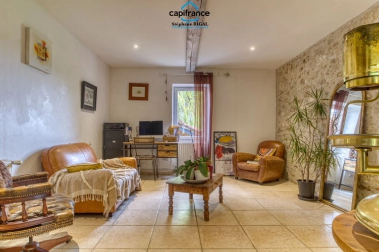 Photos 15 - Touristique - Propriete à vendre 12 pièces FOULAYRONNES (47) Maison de 315m2 + gîte sur terrain clos de 8,7ha