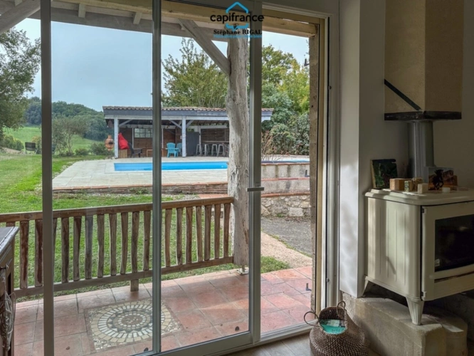 Photos 18 - Touristique - Propriete à vendre 12 pièces FOULAYRONNES (47) Maison de 315m2 + gîte sur terrain clos de 8,7ha