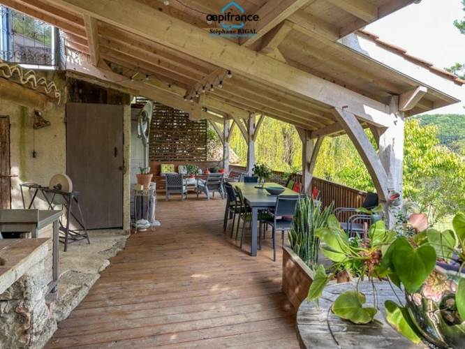 Photos 32 - Touristique - Propriete à vendre 12 pièces FOULAYRONNES (47) Maison de 315m2 + gîte sur terrain clos de 8,7ha