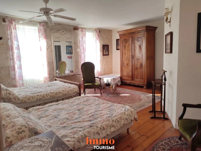 Photos 8 - Touristique - Belle charentaise grand gîte ou chambres d'hôtes