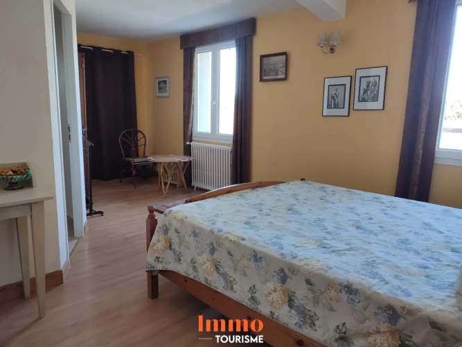 Photos 10 - Touristique - Belle charentaise grand gîte ou chambres d'hôtes