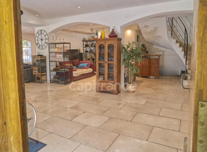 Photos 12 - Prestige - Propriete à vendre 9 pièces GRAVESON (13)