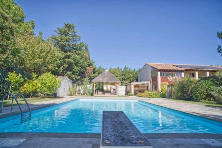 Photos 13 - Prestige - Propriete à vendre 9 pièces GRAVESON (13)