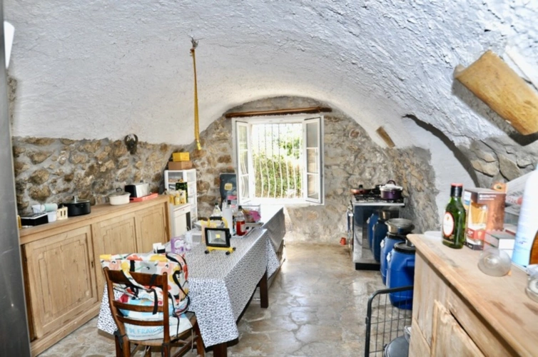 Photos 10 - Touristique - Dpt Alpes Maritimes (06), à vendre ASCROS Propriété en pierres 12 pièces 2 maisons 7,5 hectares Vue montagnes