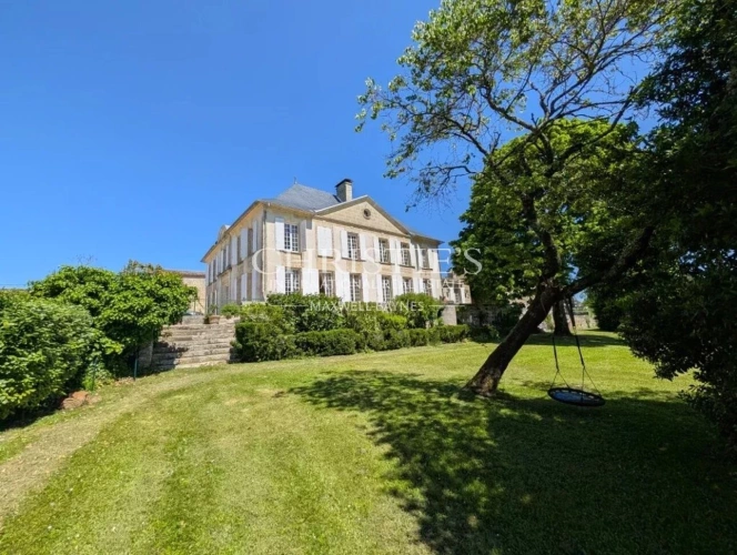 Photos 23 - Prestige - Élégant château du XIXᵉ siècle près de Saint-Émilion – idéal pour un projet d’œnotourisme