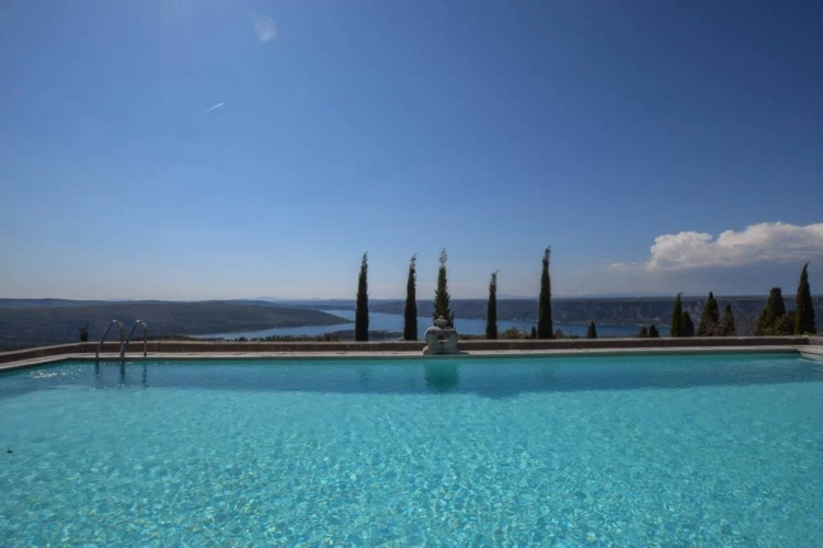 Photos 14 - Prestige - CHATEAU AVEC VUE PANORAMIQUE