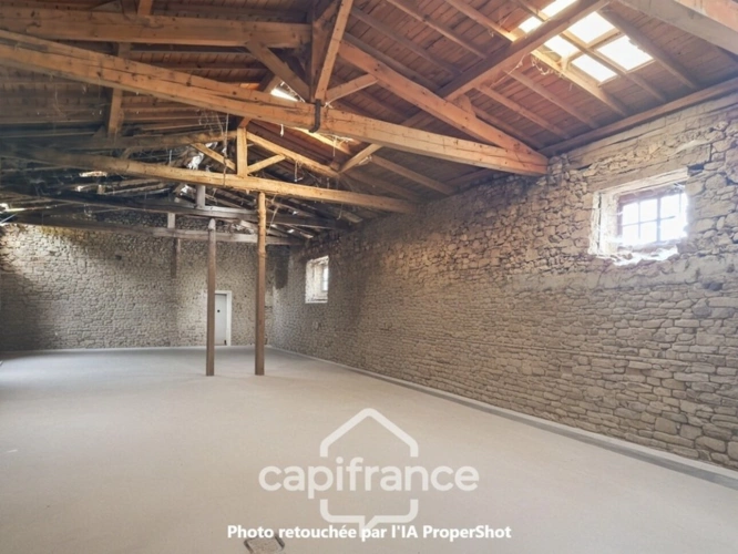 Photos 5 - Touristique - Grange de plus de 135 m² à vendre CELLES SUR DUROLLE (63)