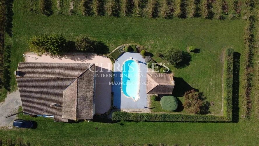 Photos 3 - Viticole - Maison de charme avec piscine au cœur des vignes