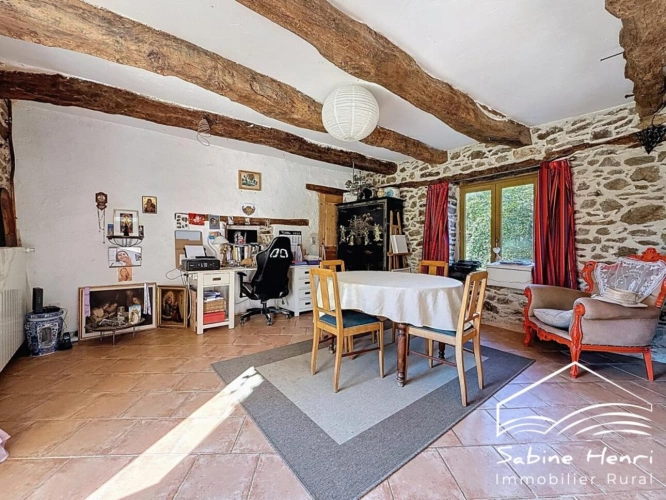 Photos 23 - Touristique - Superbe propriété composée de 3 habitations distinctes sur pr