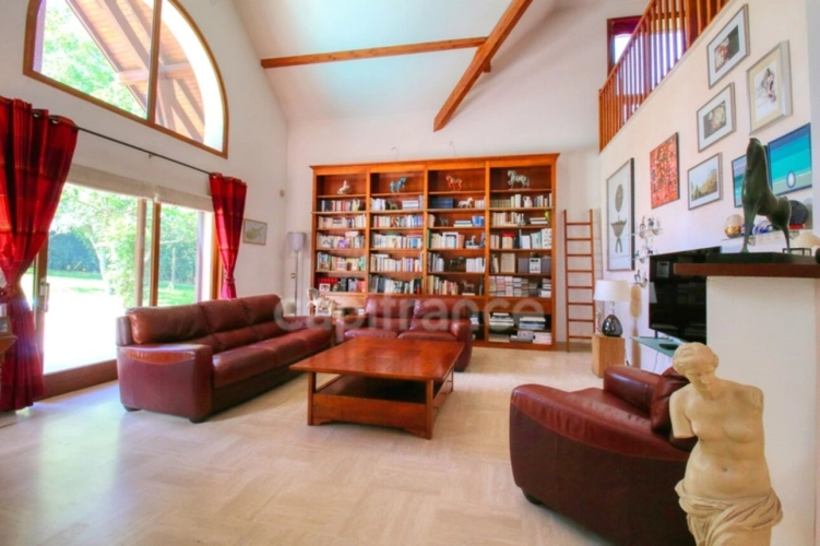 Photos 3 - Prestige - Élégance intemporelle pour cette propriété de prestige à Barberaz