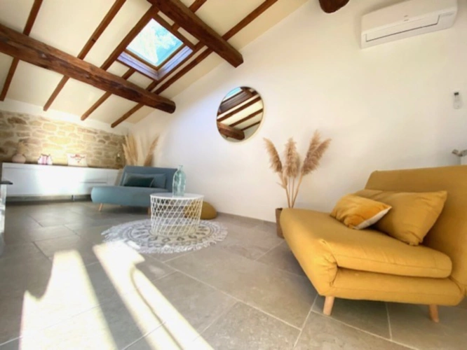 Photos 25 - Touristique - À VENDRE – Superbe domaine en pierre mariant l'authenticité et le moderne entre Nîmes et Montpellier
