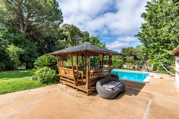 Photos 5 - Equestrian - House