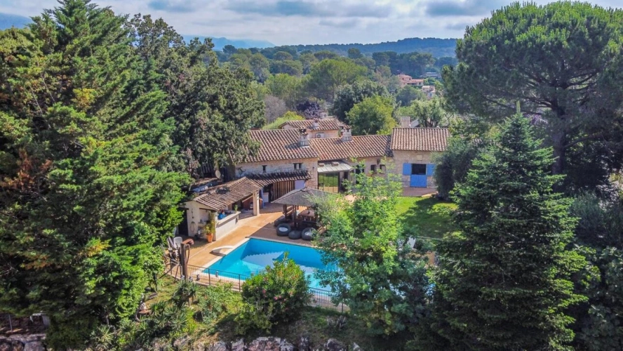 Photos 13 - Equestrian - House