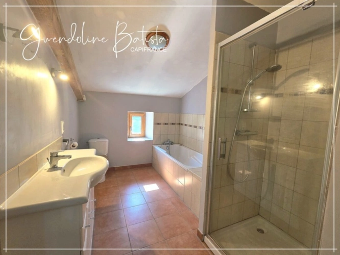 Photos 16 - Équestre - Propriété en Pierre 568m² - 2 Maisons d'habitation - 3 Gîtes - 2 Piscines sur 3,5 Ha de terrain