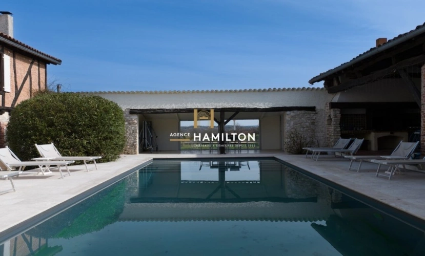 Photos 2 - Equestrian - House
