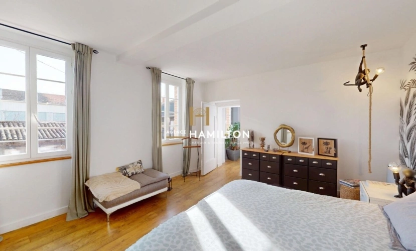 Photos 11 - Equestrian - House
