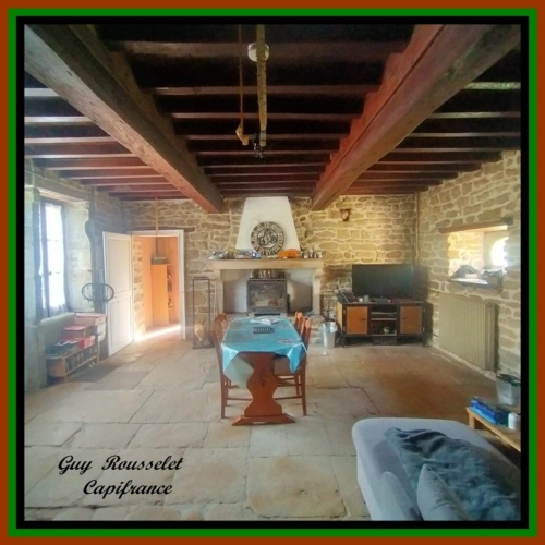 Photos 1 - Touristique - PROPRIETE A VENDRE FAITE D'UNE MAISON, D'UNE GRANGE, D'UN GRAND TERRAIN