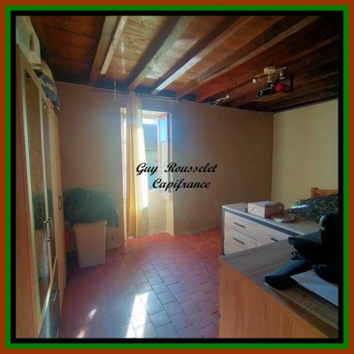 Photos 3 - Touristique - PROPRIETE A VENDRE FAITE D'UNE MAISON, D'UNE GRANGE, D'UN GRAND TERRAIN