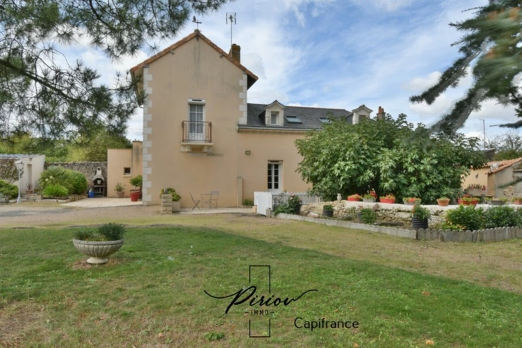 Photos 1 - Prestige - Propriété 5 chambres, dépendances, proche commerces et services