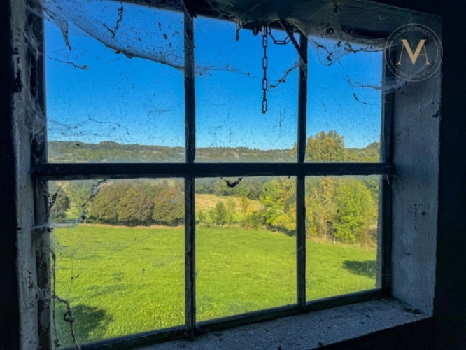 Photos 13 - Équestre - À vendre, belle propriété équestre avec maison en pierre, grange aménageable et lac privatif, sur 2,5 hectares de terrain, à deux pas de Courbiac