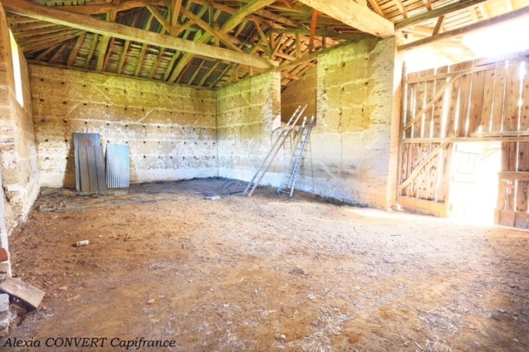 Photos 2 - Touristique - Bâtisse à vendre 5 pièces + abris proche de MEZERIAT (01) terrain 1320m² constructible