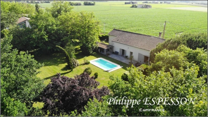 Photos 2 - Prestige - MAGNIFIQUE CORPS DE FERME 205 M2 AVEC UN PARC DE 3000 M2 A FOURQUES SUR GARONNE