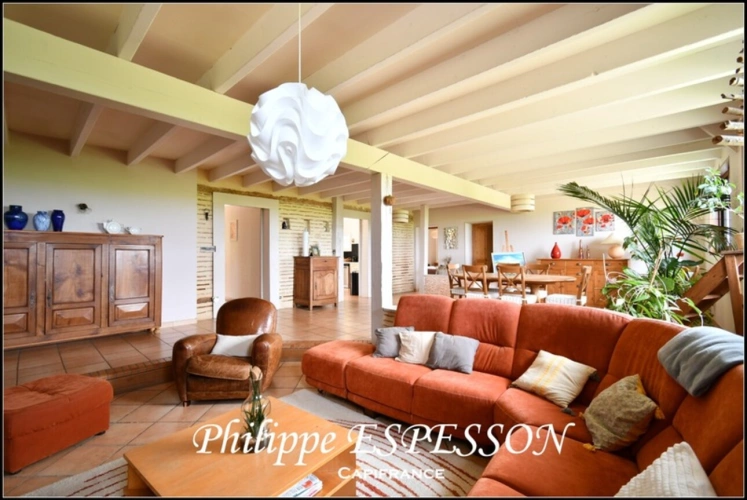 Photos 6 - Prestige - MAGNIFIQUE CORPS DE FERME 205 M2 AVEC UN PARC DE 3000 M2 A FOURQUES SUR GARONNE