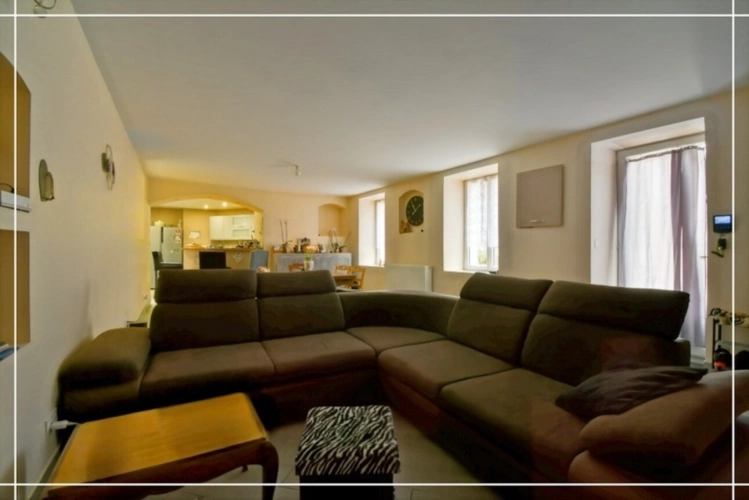 Photos 10 - Touristique - Proprieté comprenant 2 maison et 1 appartement CHATEAUMEILLANT (18)