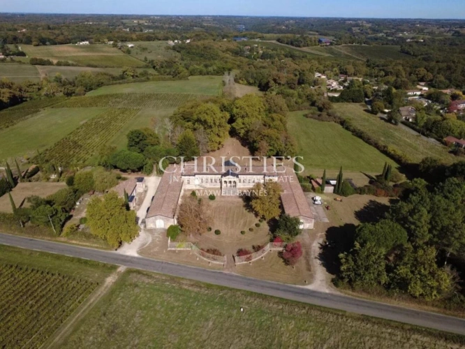 Photos 2 - Prestigious - Historic vineyard estate in the heart of Entre-Deux-Mers - a treasure of Bordeaux heritage waiting t
