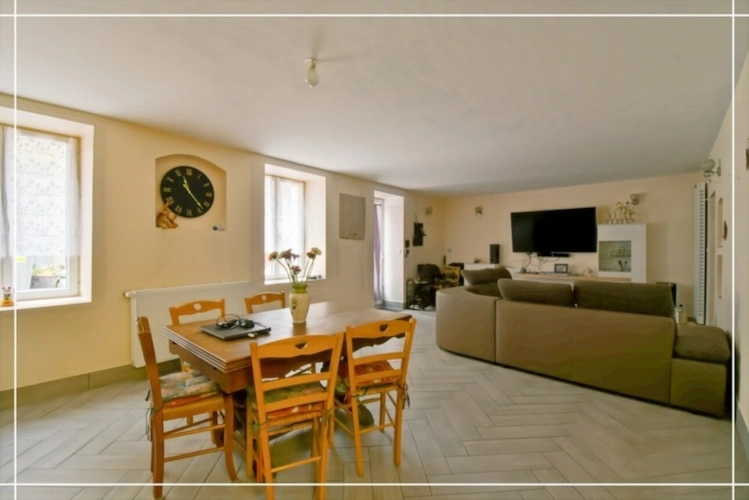 Photos 84 - Touristique - Proprieté comprenant 2 maison et 1 appartement CHATEAUMEILLANT (18)