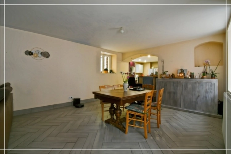 Photos 91 - Touristique - Proprieté comprenant 2 maison et 1 appartement CHATEAUMEILLANT (18)