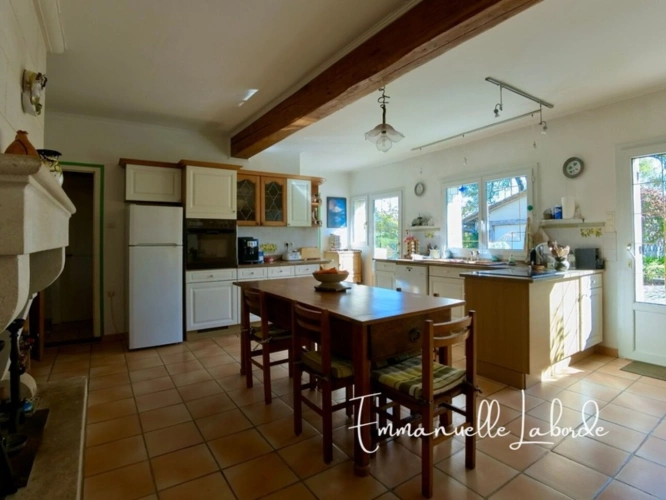 Photos 8 - Prestige - Domaine en pierre avec dépendances et 5 hectares de nature – Monbazillac (24240)
