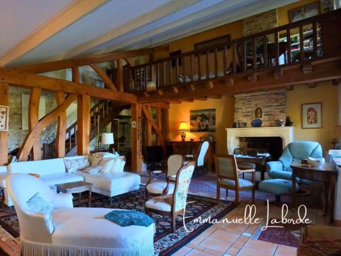 Photos 10 - Prestige - Domaine en pierre avec dépendances et 5 hectares de nature – Monbazillac (24240)
