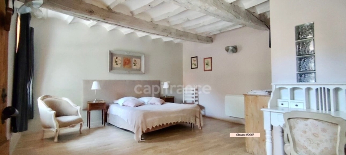 Photos 18 - Touristique -  À Vendre – Superbe Ferme au Carré Rénovée avec Gîtes & Dépendances – Bachy (59830)