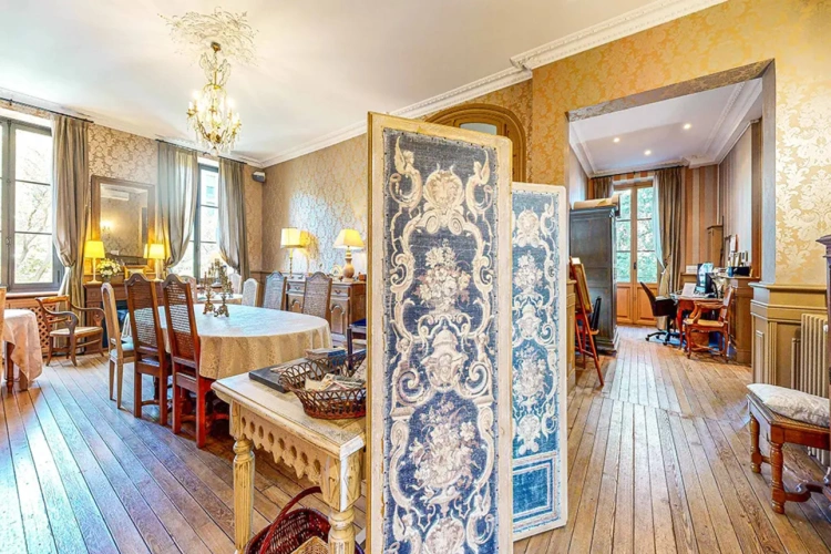 Photos 2 - Prestige - Maison d'hôtes haut de gamme - Vente murs et fonds - Totalement meublé équipé. Reprise activité immédiate