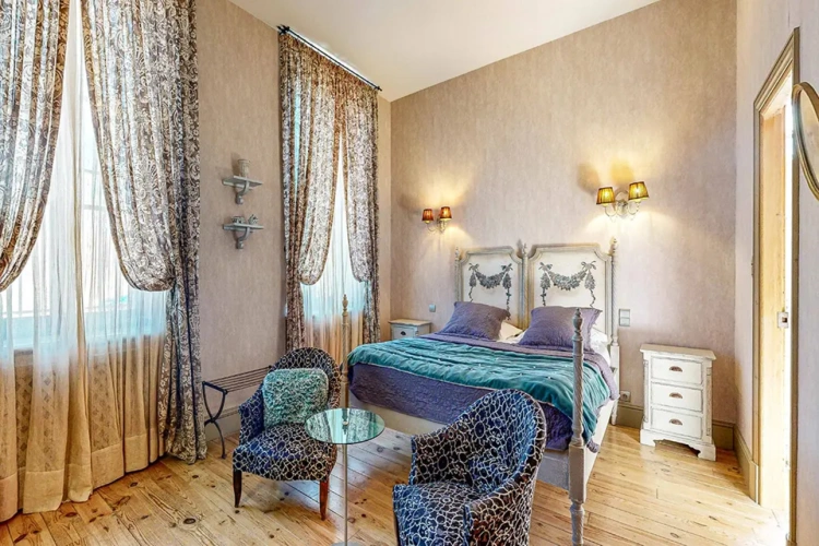 Photos 12 - Prestige - Maison d'hôtes haut de gamme - Vente murs et fonds - Totalement meublé équipé. Reprise activité immédiate