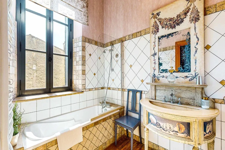 Photos 13 - Prestige - Maison d'hôtes haut de gamme - Vente murs et fonds - Totalement meublé équipé. Reprise activité immédiate