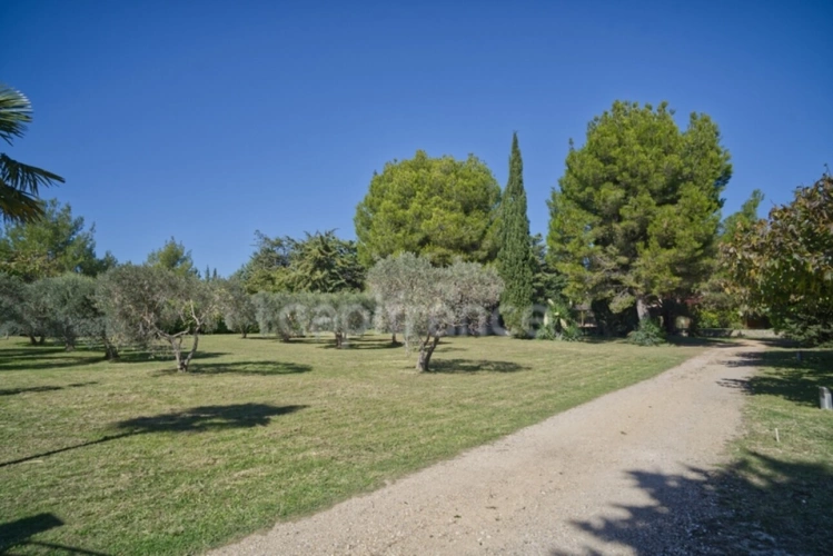 Photos 20 - Prestige - Propriete à vendre 9 pièces GRAVESON (13)