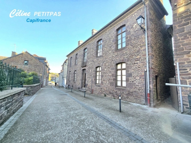 Photos 1 - Prestigious - Mansion in the heart of the old medieval city