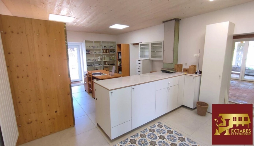 Photos 7 - Prestige - Maison rénovée 6 hectares attenants