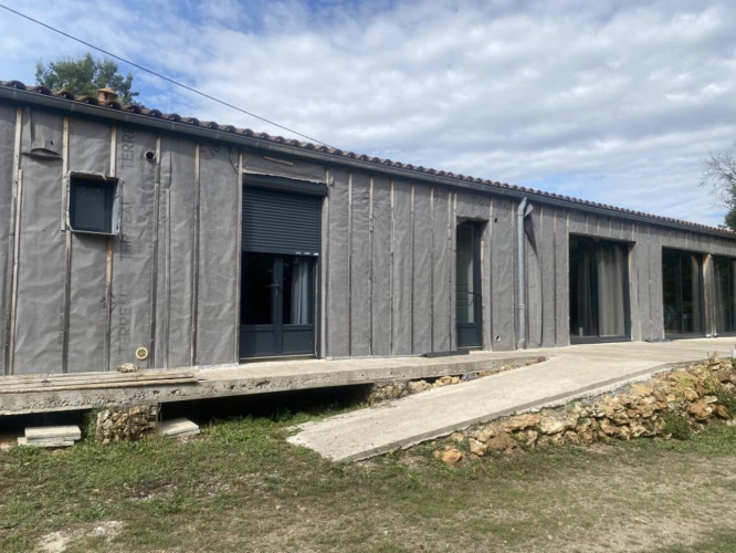 Photos 10 - Forestière - PROPRIETE EXCEPTIONNELLE AVEC  ETANG DE PECHE 5HA ET 2 MAISO