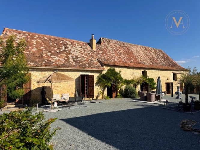 Photos 14 - Équestre - Propriété de prestige avec gîtes et 2 ha de prairie – Charme, calme et potentiel proche de BANEUIL (24)