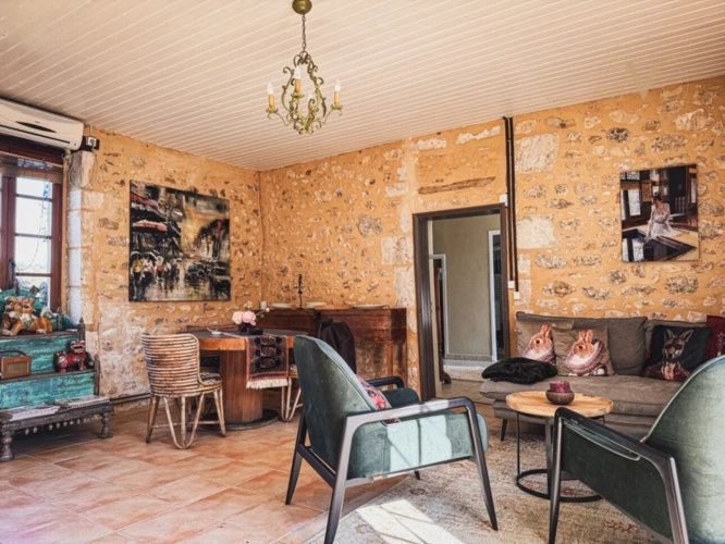 Photos 18 - Équestre - Propriété de prestige avec gîtes et 2 ha de prairie – Charme, calme et potentiel proche de BANEUIL (24)