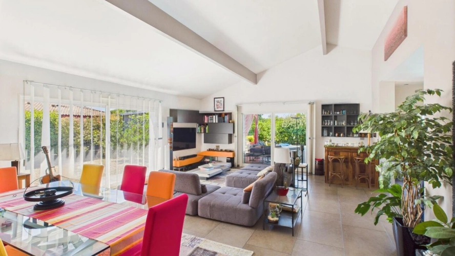 Photos 5 - Prestigious - House