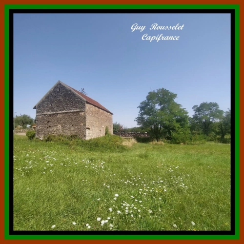 Photos 11 - Touristique - PROPRIETE A VENDRE FAITE D'UNE MAISON, D'UNE GRANGE, D'UN GRAND TERRAIN