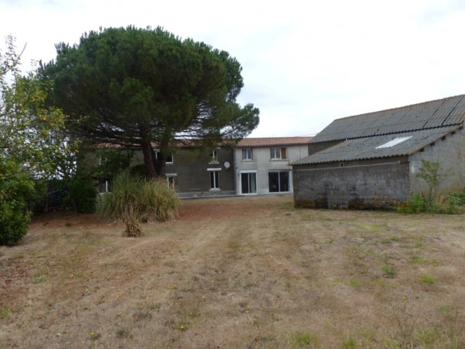 Photos 12 - Tourist - FARMHOUSE for sale 9 rooms GOURGE (79) LAND 11,487 m²